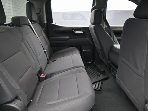 Used 2025 Chevrolet Silverado 1500 LT image 31