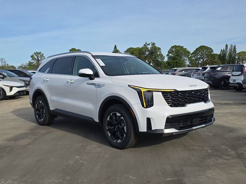 New 2026 Kia Sorento S AWD/4WD image 2