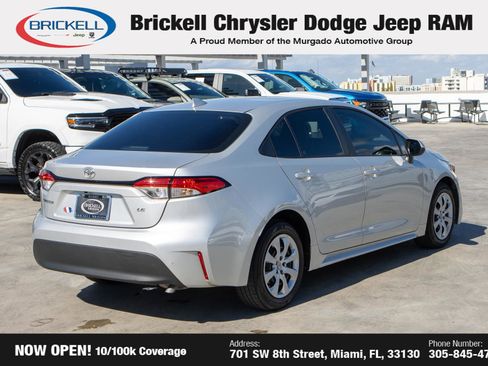 Used 2023 Toyota Corolla LE image 5