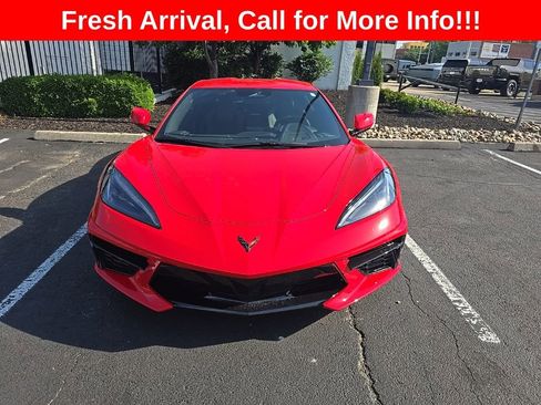 Used 2025 Chevrolet Corvette Stingray Coupe w/ 1LT RWD image 8