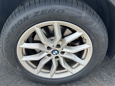 Certified 2022 BMW X5 xDrive40i w/ Premium Package image 14