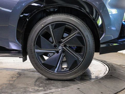 Used 2026 Lexus RZ 450e AWD w/ Luxury Package image 10