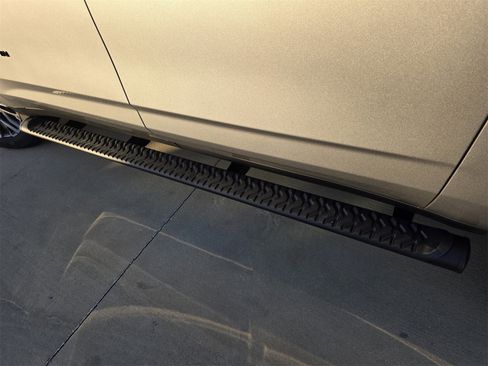 New 2026 Chevrolet Suburban Z71 w/ Comfort Package image 14