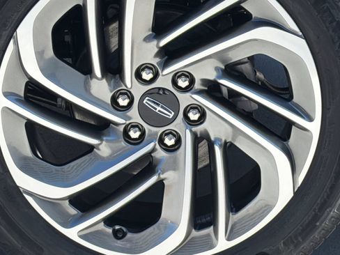 New 2026 Lincoln Navigator Reserve AWD/4WD image 5