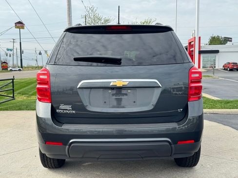 Used 2017 Chevrolet Equinox LT image 6