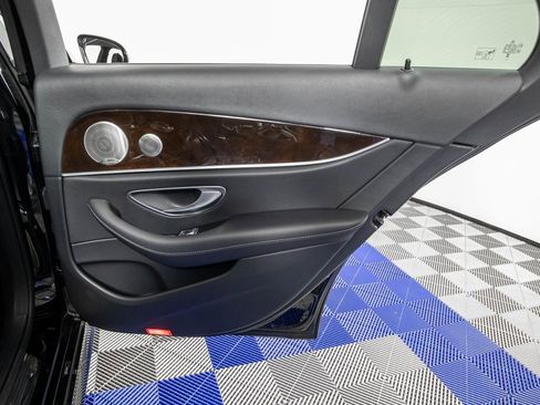 Used 2023 Mercedes-Benz E 350 Sedan image 16