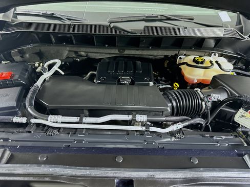 Used 2024 Chevrolet Silverado 1500 LT image 31