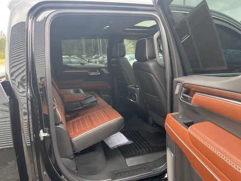 Used 2025 GMC Sierra 1500 Denali Ultimate AWD/4WD image 33