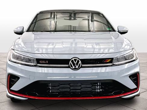Used 2025 Volkswagen Jetta GLI Autobahn FWD image 3