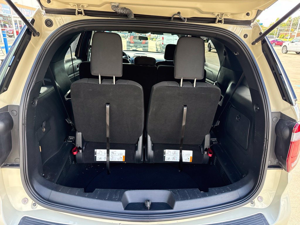 Used 2018 Ford Explorer XLT FWD image 27