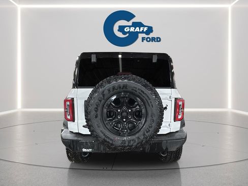 New 2025 Ford Bronco Badlands image 4