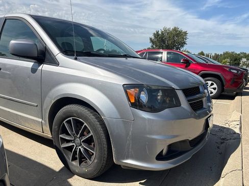 Used 2017 Dodge Grand Caravan GT w/ Safety Sphere Group FWD image 6