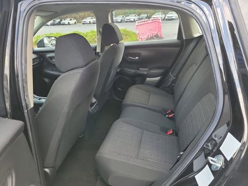 Used 2023 Honda HR-V LX image 10