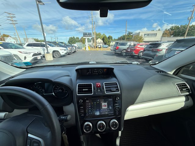 Used 2018 Subaru Forester 2.5i Premium AWD/4WD image 2