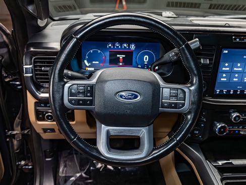 Used 2023 Ford F250 Lariat w/ Lariat Ultimate Package image 13