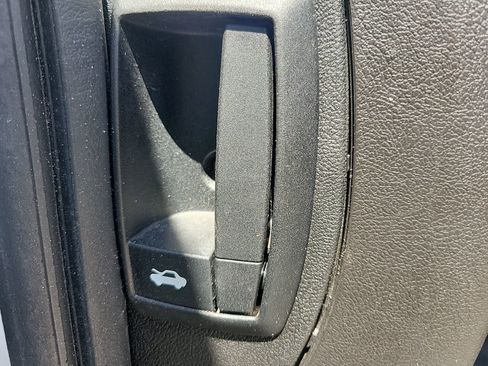 Used 2024 RAM ProMaster 2500 w/ Convenience Group image 19