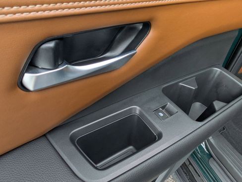 Certified 2023 Nissan Pathfinder Platinum image 27