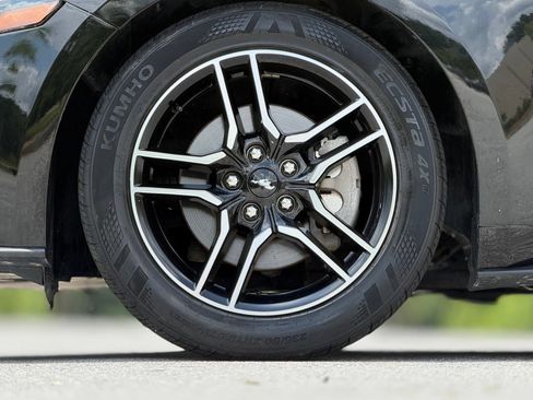 Used 2019 Ford Mustang Premium RWD image 20