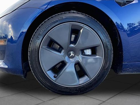 Used 2021 Tesla Model 3 Standard Range Plus RWD image 10