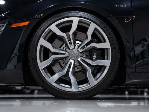 Used 2011 Audi R8 V10 AWD/4WD image 12