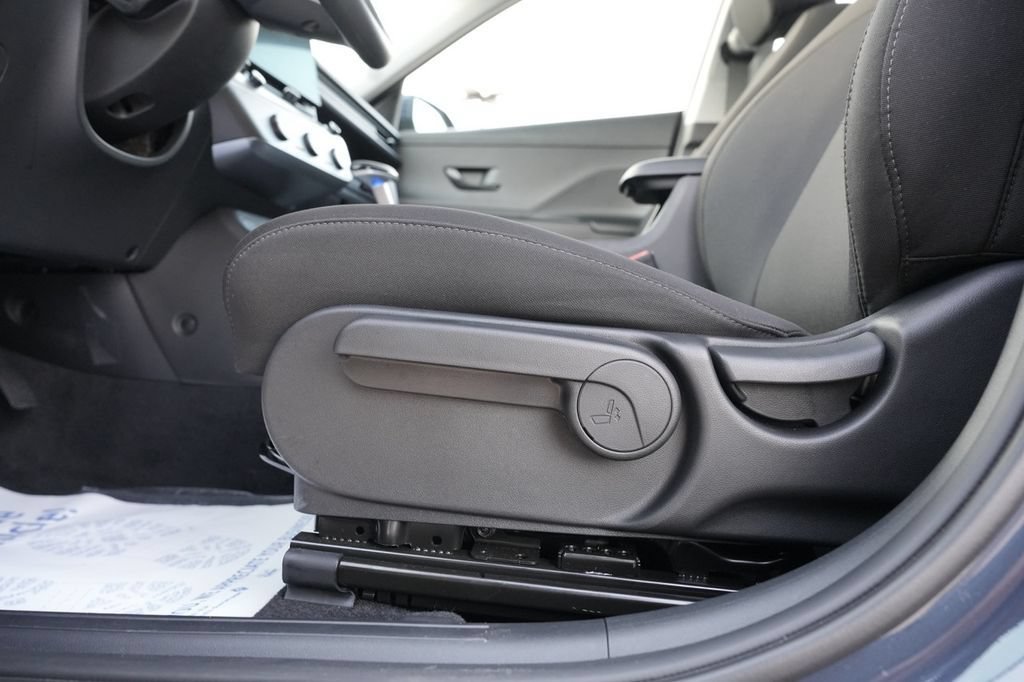 Certified 2026 Hyundai Kona SE AWD/4WD image 21