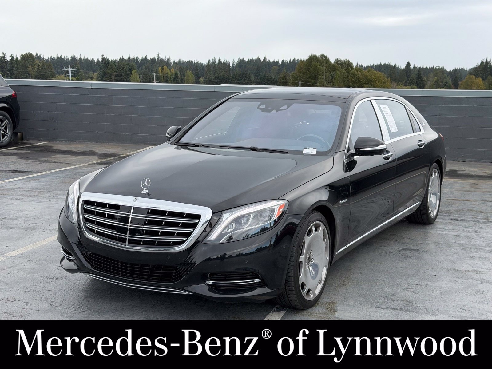 Used 2017 Mercedes-Benz Maybach S 550 4MATIC image 1