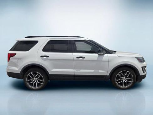 Used 2017 Ford Explorer Sport AWD/4WD image 3