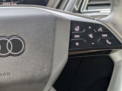 Used 2024 Audi Q4 e-tron Premium Plus image 11