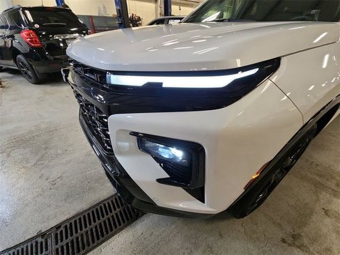 Certified 2024 Chevrolet Traverse RS w/ LPO, Floor Liner Package image 29