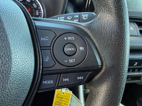 Certified 2020 Toyota RAV4 LE w/ All Weather Liner Package AWD/4WD image 21
