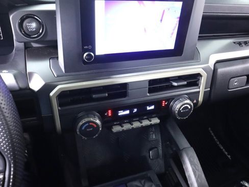 Used 2025 Toyota Tacoma SR5 image 16