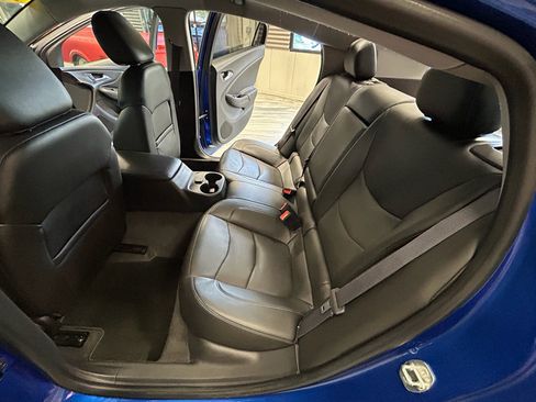 Used 2017 Chevrolet Volt LT w/ Comfort Package FWD image 47