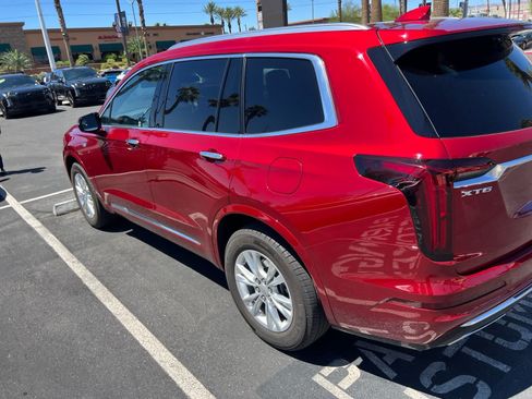 Used 2023 Cadillac XT6 Luxury FWD image 6
