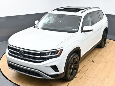 Used 2023 Volkswagen Atlas SE w/ Panoramic Sunroof Package AWD/4WD image 47