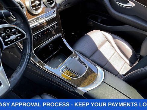 Used 2021 Mercedes-Benz GLC 300 w/ Premium Package image 22
