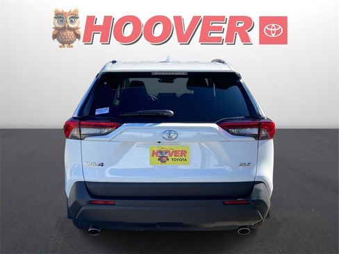 Used 2024 Toyota RAV4 XLE image 3