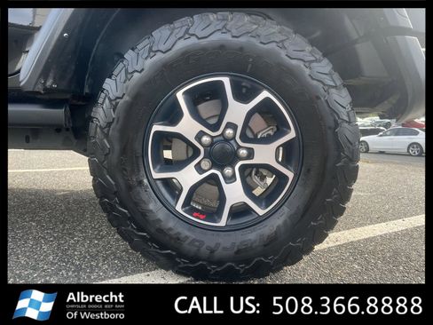 Used 2022 Jeep Wrangler Unlimited Rubicon w/ Cold Weather Group image 32