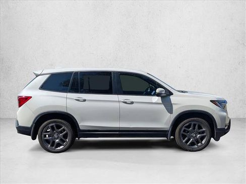 Used 2023 Honda Passport EX-L image 4