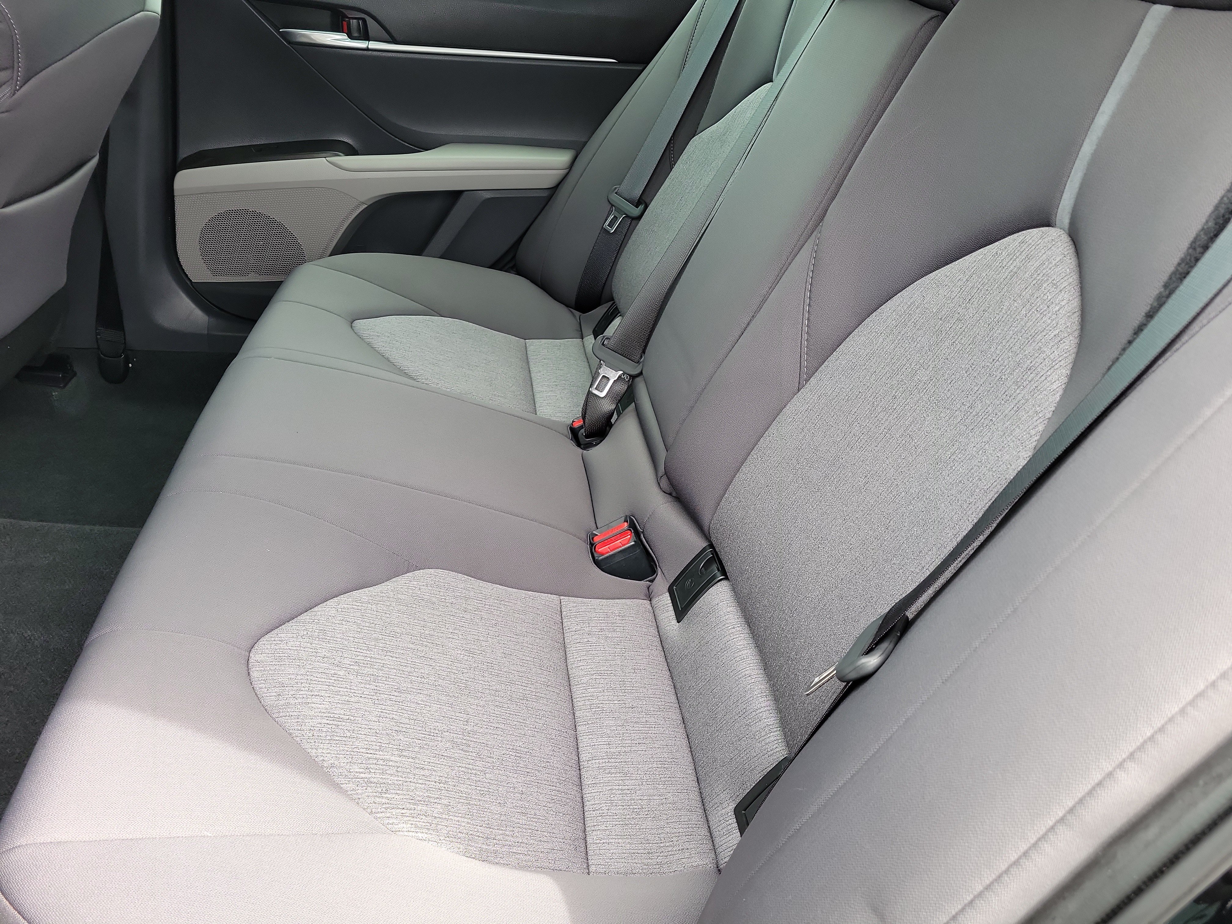 Used 2023 Toyota Camry LE FWD image 12