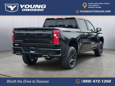 Used 2024 Chevrolet Silverado 1500 LT Trail Boss w/ Convenience Package II AWD/4WD image 3