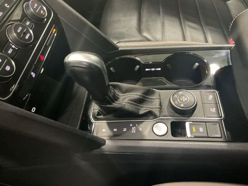 Used 2023 Volkswagen Atlas SEL Premium image 16