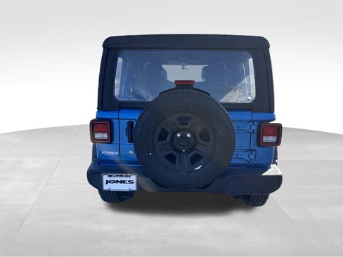 Used 2021 Jeep Wrangler Unlimited Sport image 7