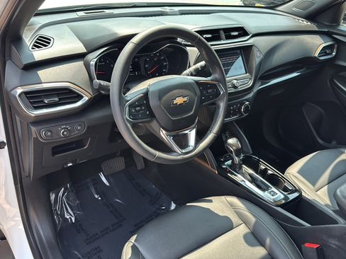 Used 2023 Chevrolet TrailBlazer ACTIV FWD image 10