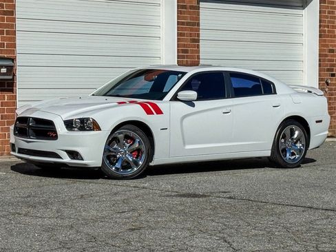 Used 2014 Dodge Charger R/T image 9