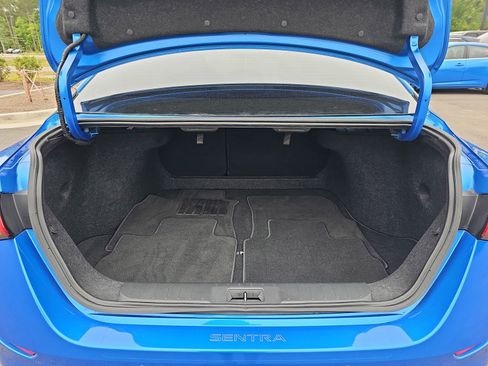 Used 2023 Nissan Sentra SR w/ Electronics Package FWD image 13