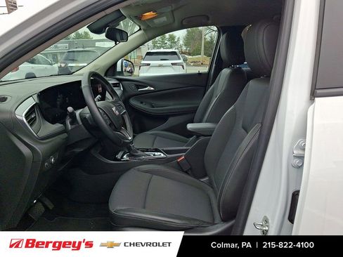 Certified 2024 Buick Encore GX Preferred w/ Comfort Package image 16