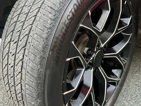 Used 2017 GMC Sierra 1500 SLT image 22