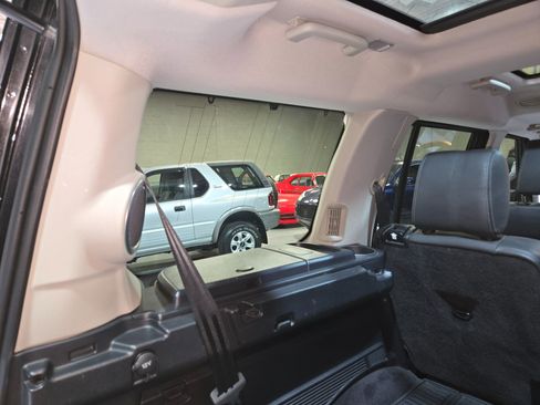 Used 2015 Land Rover LR4 HSE LUX image 60