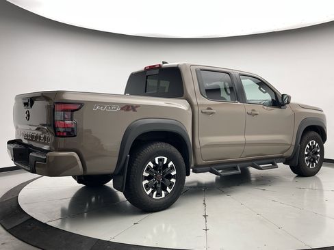 Used 2024 Nissan Frontier PRO-4X w/ Technology Package AWD/4WD image 5