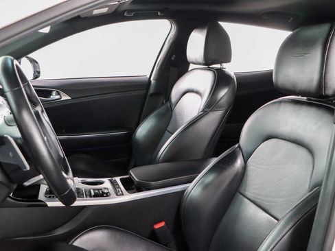 Used 2022 Kia Stinger GT1 RWD image 23